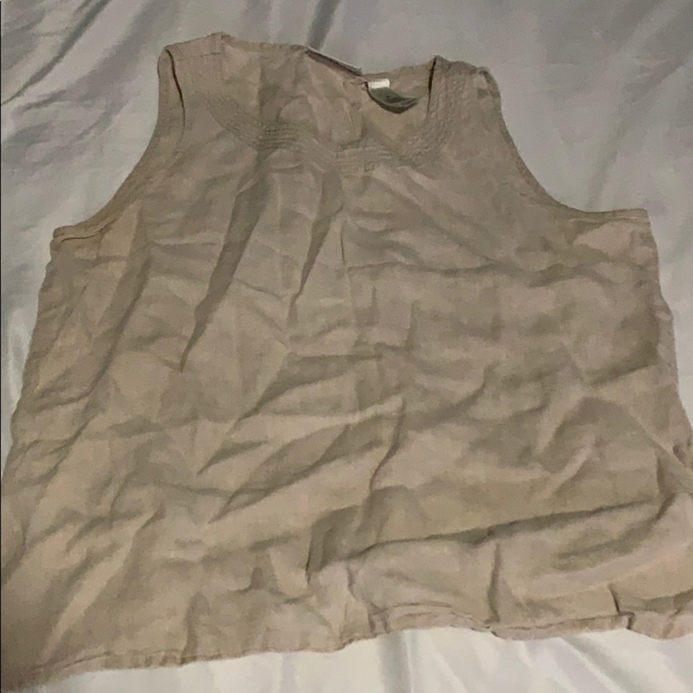 summer sleeveless top